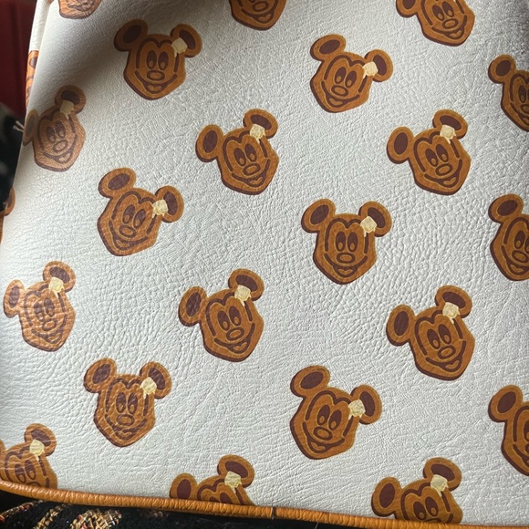 SOLD - Picture 5 of 8